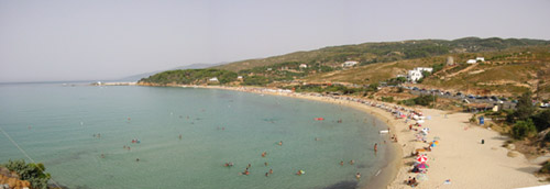 Panoramica della spiaggia di Mesachti